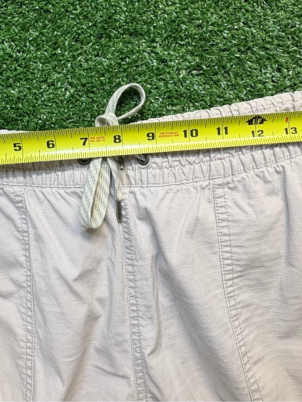 Vuori Ripstop Raw Hem Pants Womens Medium Khaki Ripstop Drawcord Stretch VW450 - Picture 12 of 12
